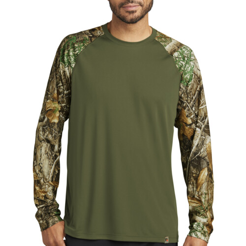 Realtree ® Colorblock Performance Long Sleeve Tee Thumbnail